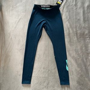 NWT Nike leggings